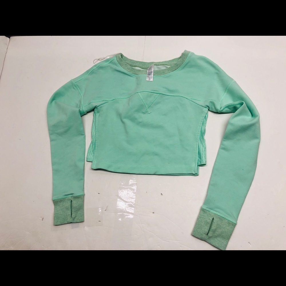 Ivivva size 10 sweater crop top
